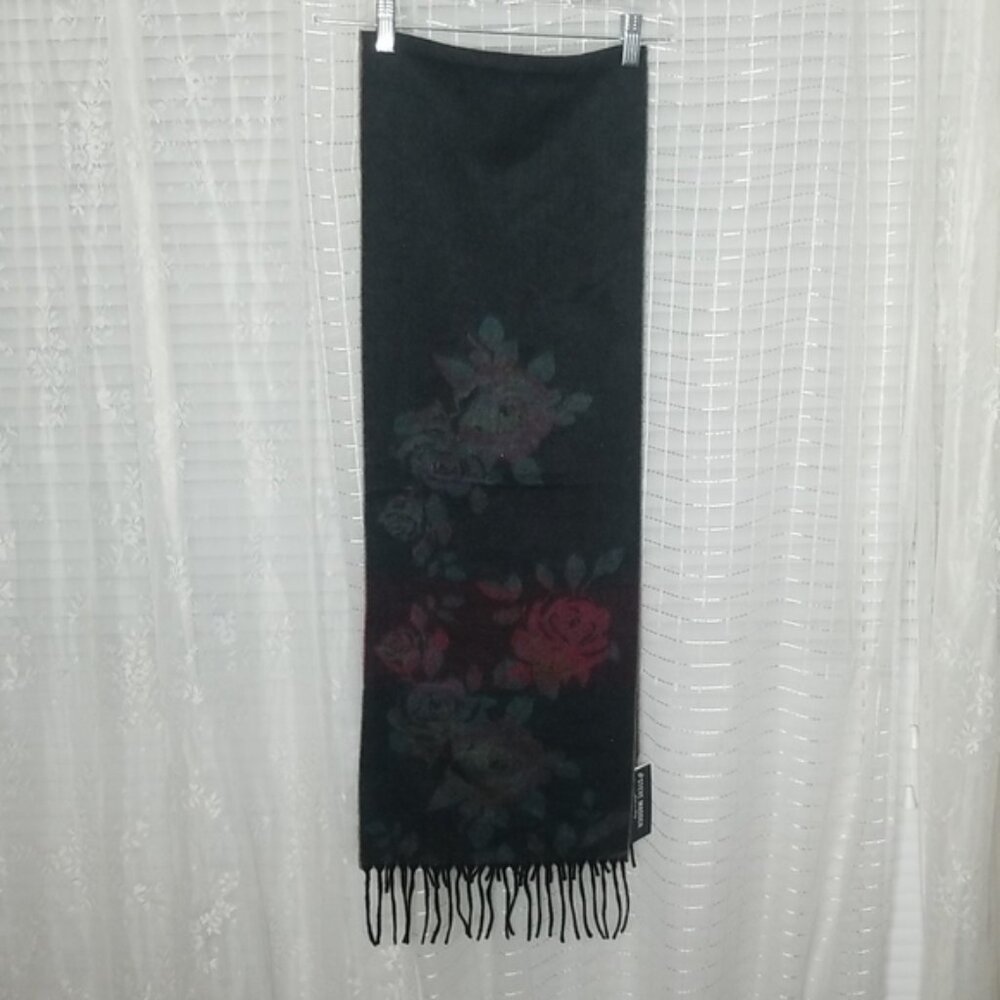NWT Dark Grey Steve Madden Super Soft Romantic Goth Floral Print Oversized Scarf